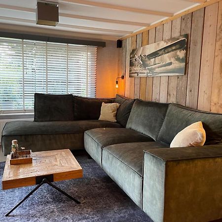 Uniek Chalet Op De Veluwe, In Bosrijke Omgeving. 푸텐 외부 사진